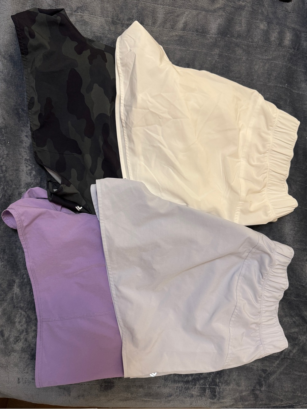 4 pairs gym shorts